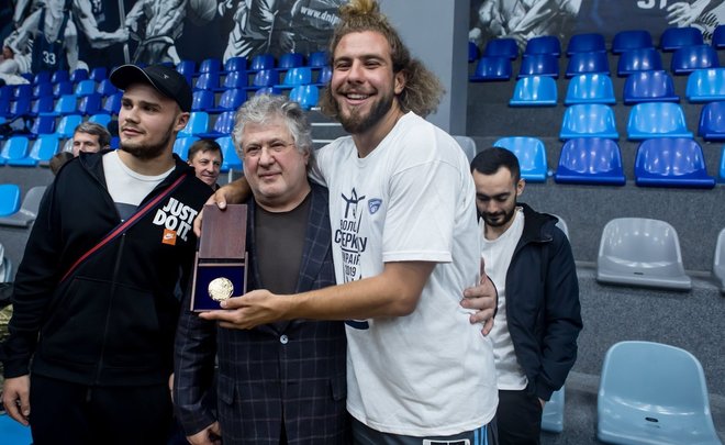 Игорь Валерьевич Коломойский полное досье компромат Игорь Валерьевич Коломойский полное досье компромат