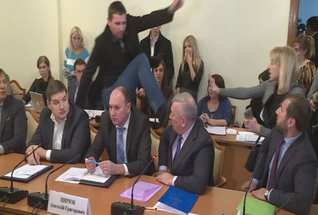 Парасюк Владимир Зиновьевич полное досье компромат Парасюк Владимир Зиновьевич полное досье компромат